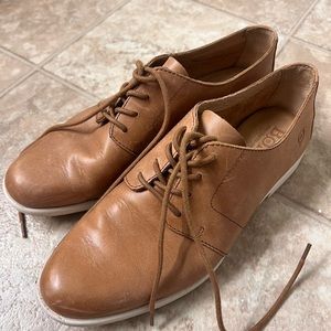 Born Sneakers, genuine leather